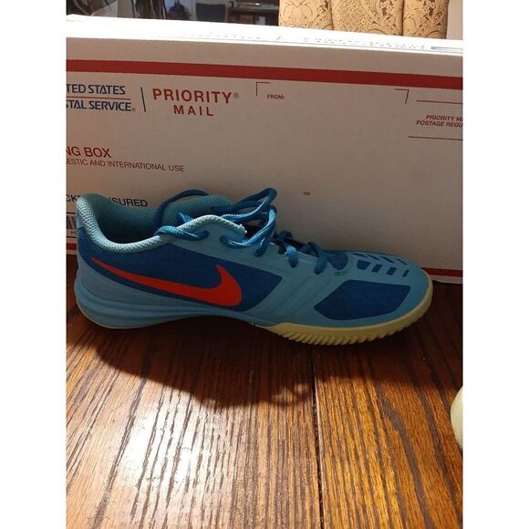 Size 7Y (Men's 7 Women's 8.5) Nike Kobe Bryant Mentality Clearwater Snea… - Picture 6 of 8
